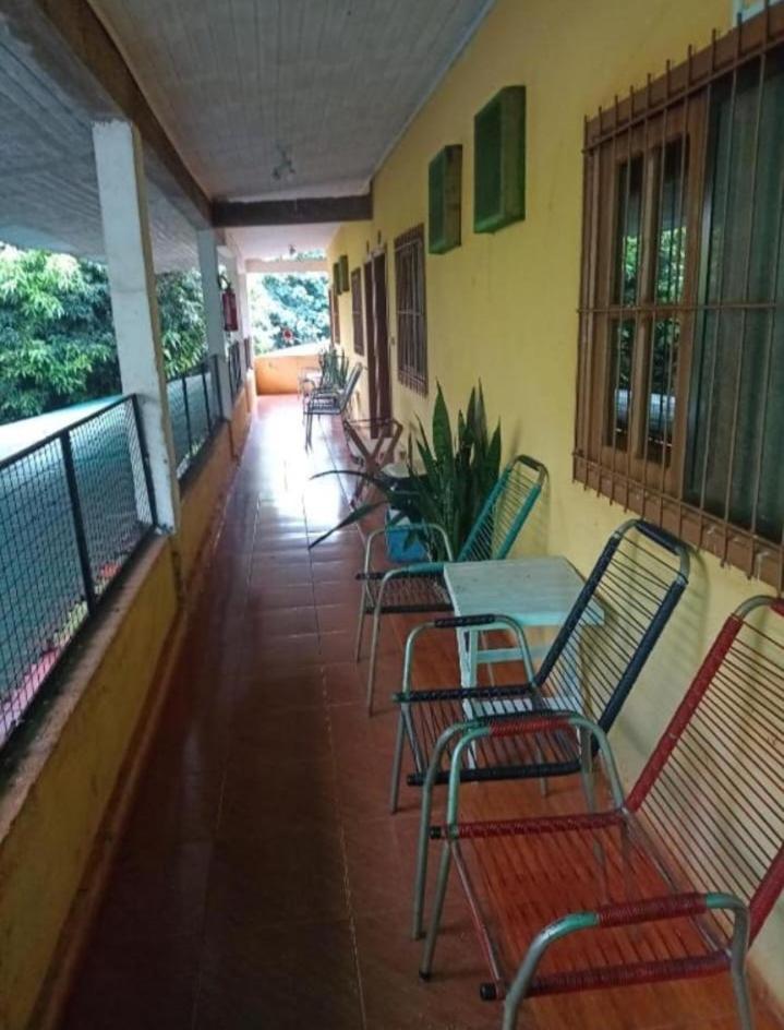 Hotel Y Residencial Amigos Puerto Iguazú Exteriör bild