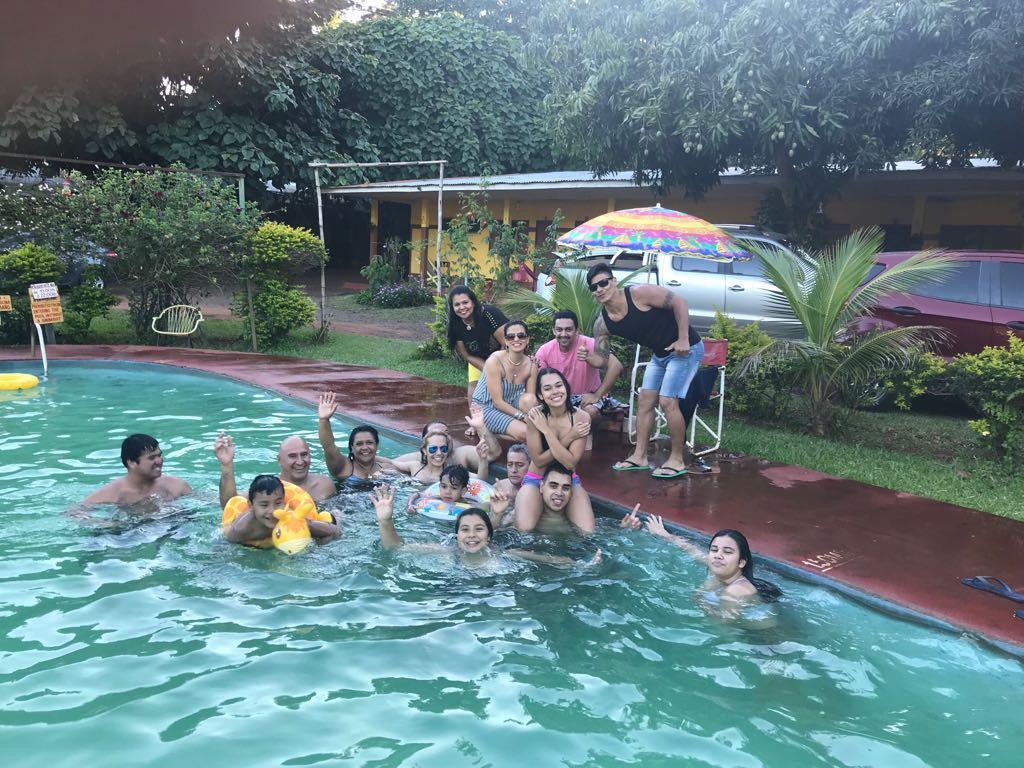 Hotel Y Residencial Amigos Puerto Iguazú Exteriör bild